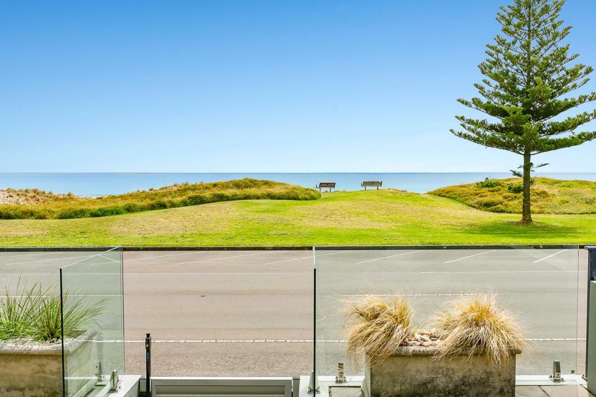 Beachfront Location Lejlighed Mount Maunganui Eksteriør billede